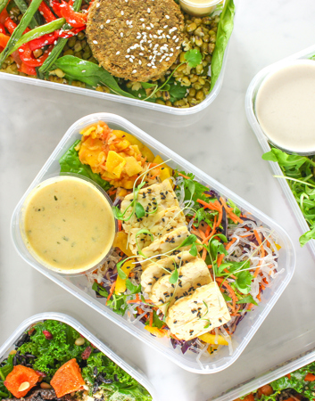 Com Feedr Food Delivered 02 (1)