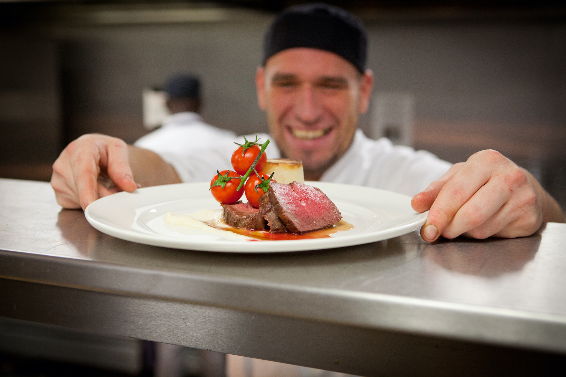 Levy Chelsea Fc Kitchen Preparation Roast Beef 03 (1)